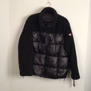 NWT Tommy Hilfiger women Mixed media bomber puffer jacket. Size XL